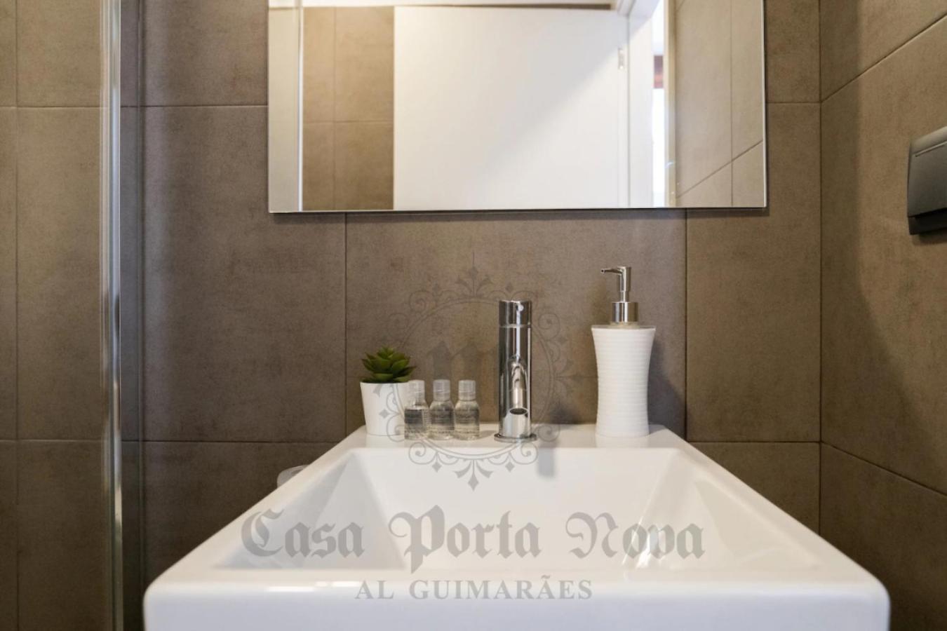 Casa Porta Nova Al Villa Guimaraes Luaran gambar